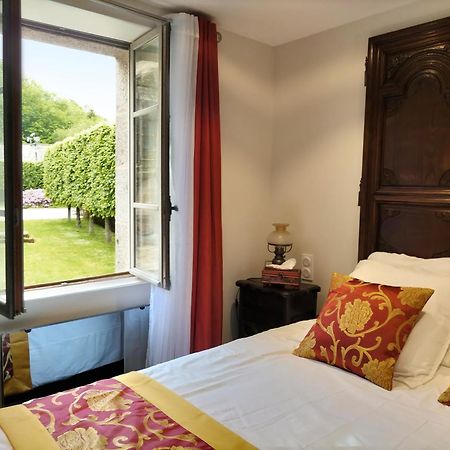 L'Escapade Medievale ฟูแฌร์ ภายนอก รูปภาพ